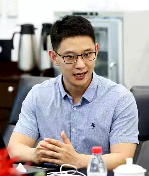 從冒泡汽水，到燃料電池——訪能源與環境學院李桃教授